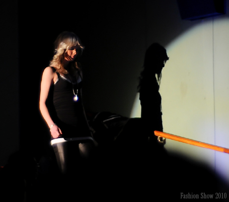 FashionShow2010-262